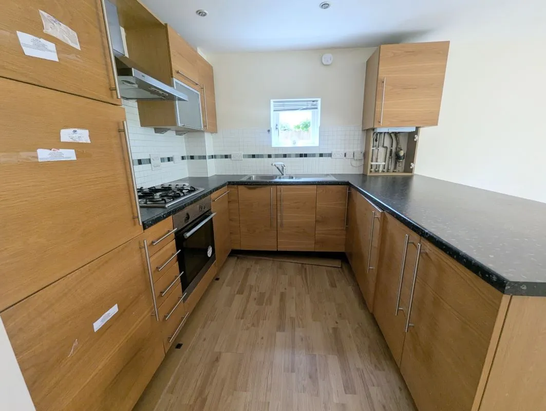 Bristol, Avon, BS10 6TD - Online Auctions