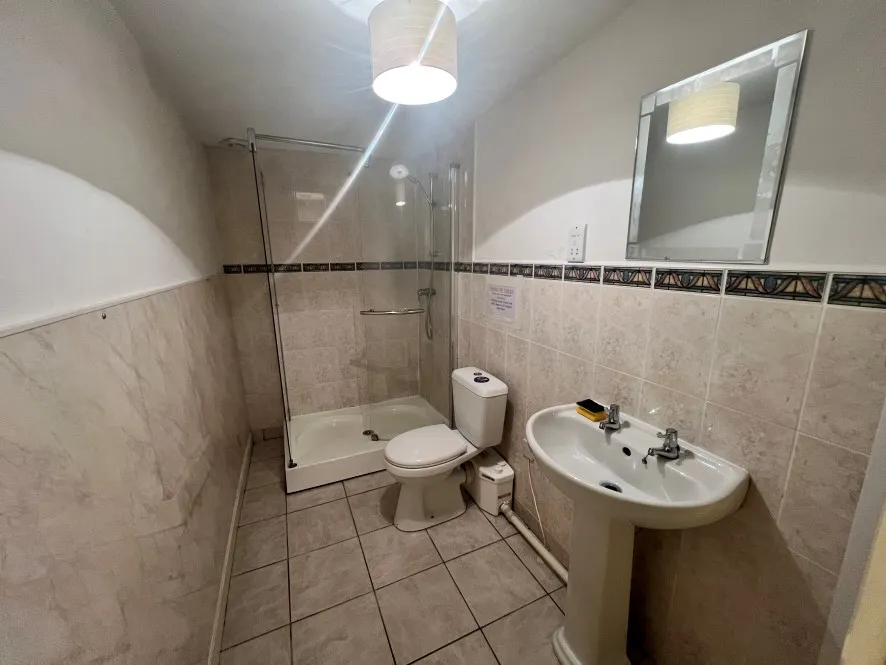 Property for Auction in South West - Flat 3, 19 Caroline Place, Plymouth, Devon PL1 3PS