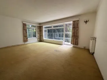 Property for Auction in South West - Flat 10, Dorset Court, 36 Branksome Wood Road, Bournemouth, Dorset BH4 9LA