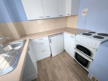 Property for Auction in South West - 32 Cedar Court, Grove Park Road, Weston-Super-Mare, North Somerset BS23 2LB