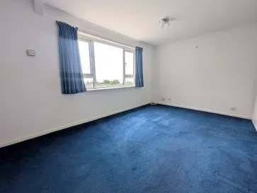 Property for Auction in South West - 32 Cedar Court, Grove Park Road, Weston-Super-Mare, North Somerset BS23 2LB