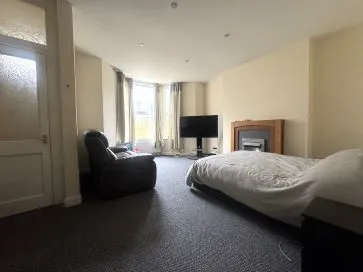 Property for Auction in South West - 13a Percy Terrace, Plymouth, Devon PL4 7HG