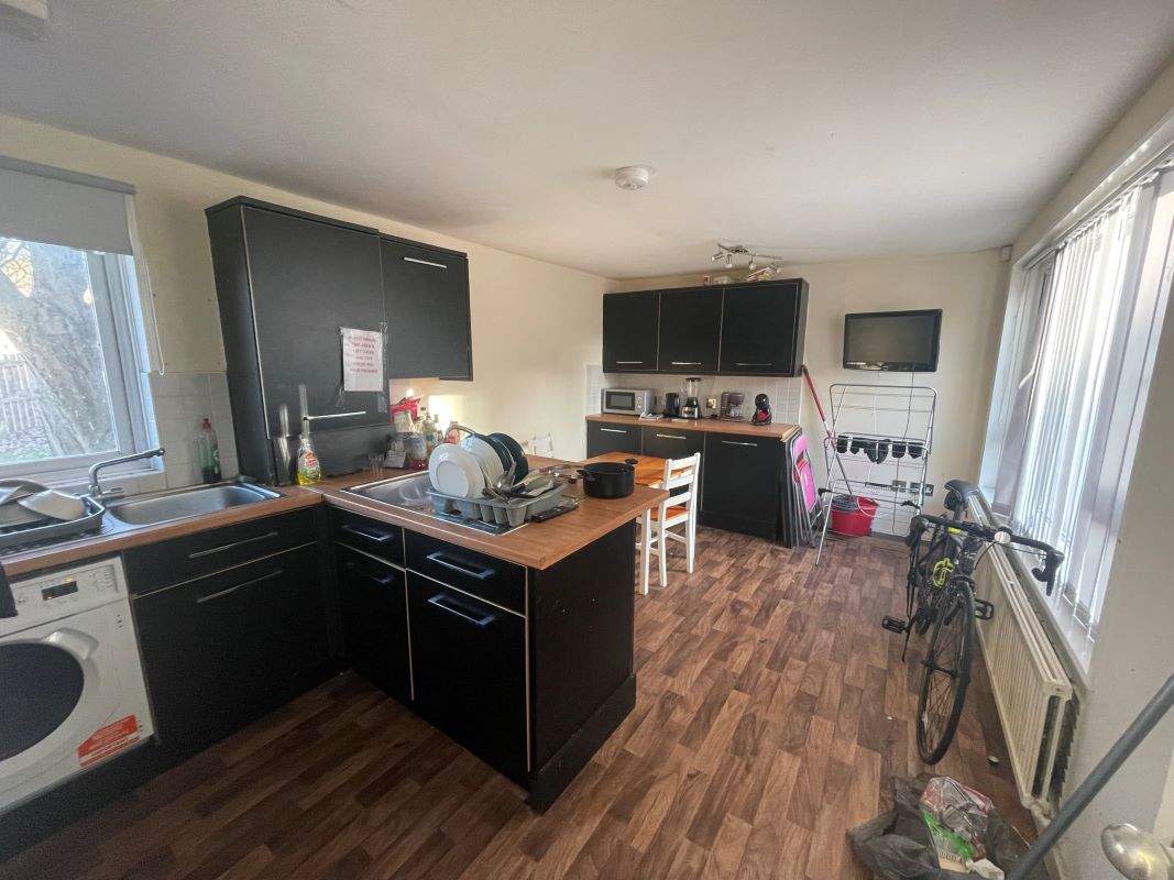 200 Norfolk Park Road, Sheffield, South Yorkshire, S2 2UA - Online Auctions