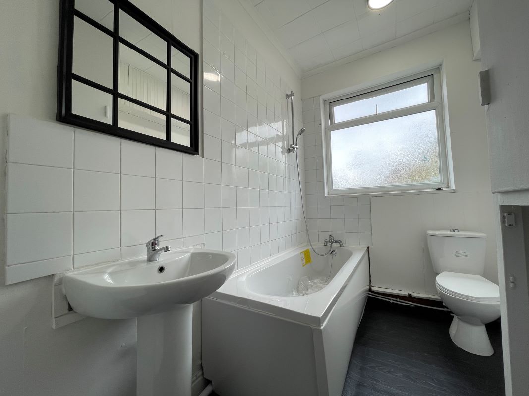 Goldthorpe, Rotherham, South Yorkshire, S63 9NA - Online Auctions