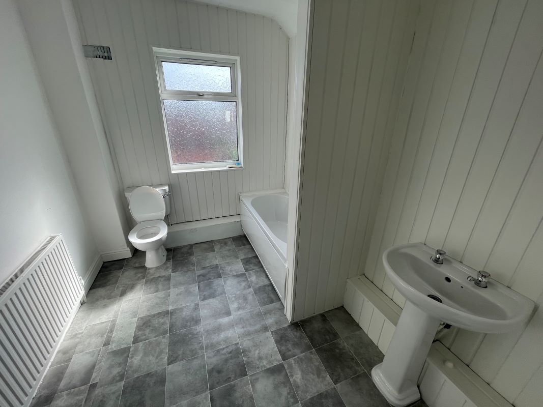 Edlington, Doncaster, South Yorkshire, DN12 1BA - Online Auctions