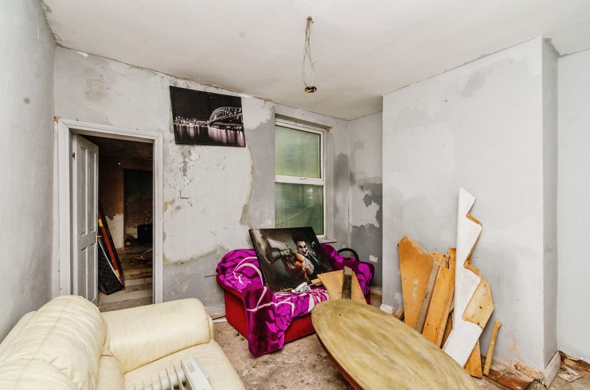Wolverhampton, West Midlands, WV10 9AJ - Online Auctions