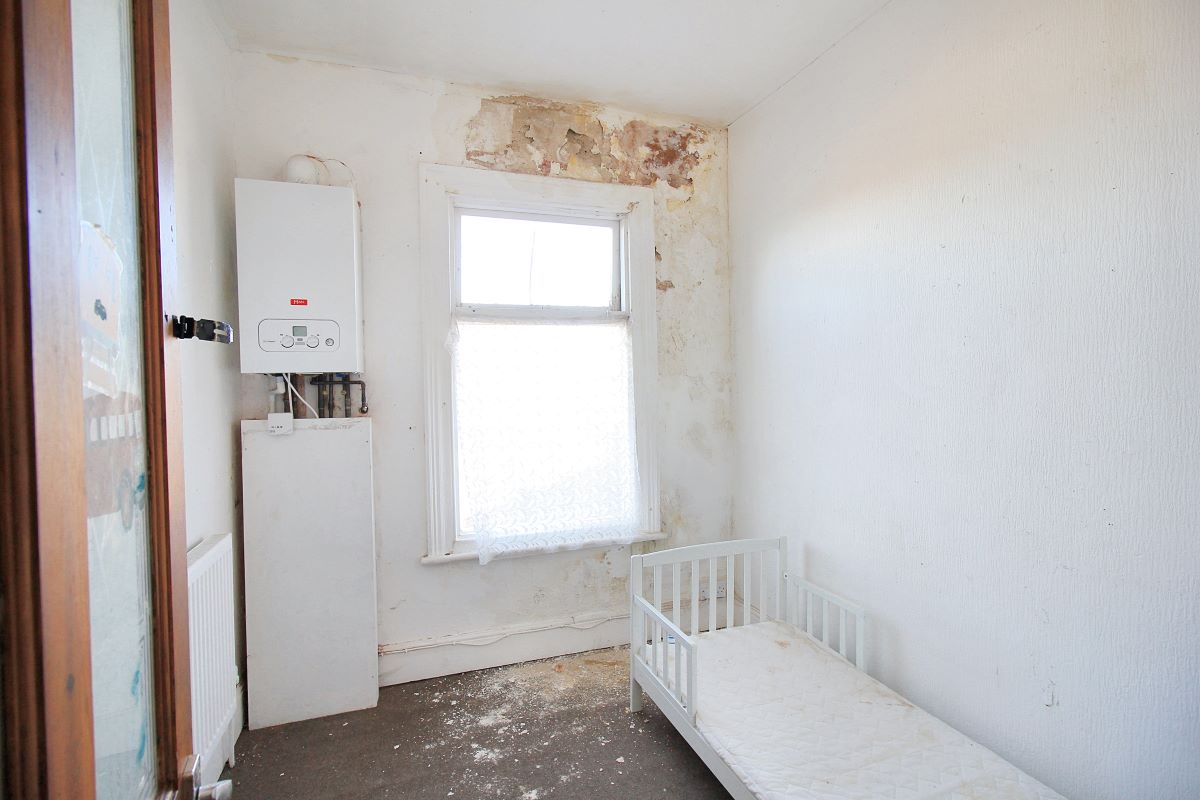 Grimsby, South Humberside, DN32 8BG - Online Auctions