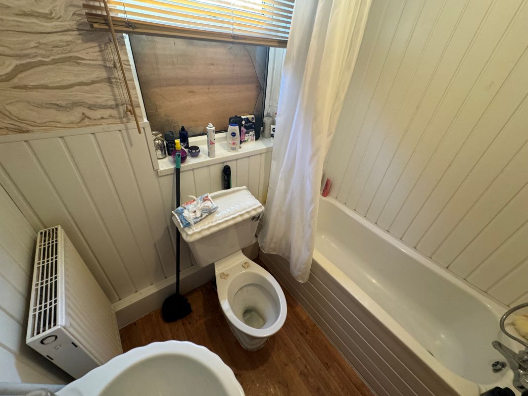 Goldthorpe, Rotherham, South Yorkshire, S63 9HW - Online Auctions