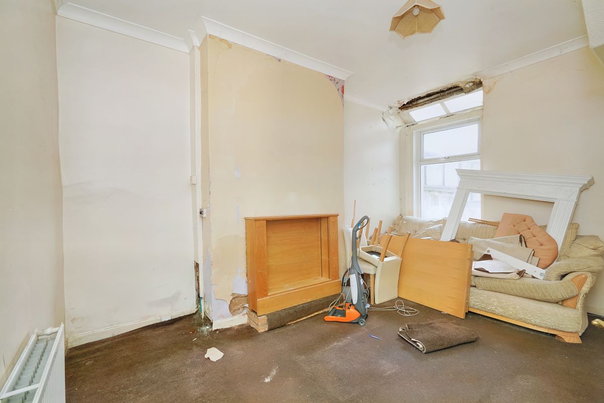 Blackpool, Lancashire, FY1 4AE - Online Auctions