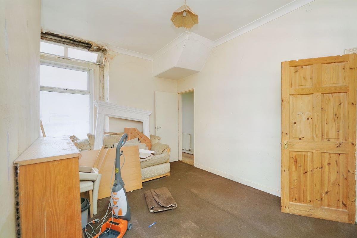 Blackpool, Lancashire, FY1 4AE - Online Auctions