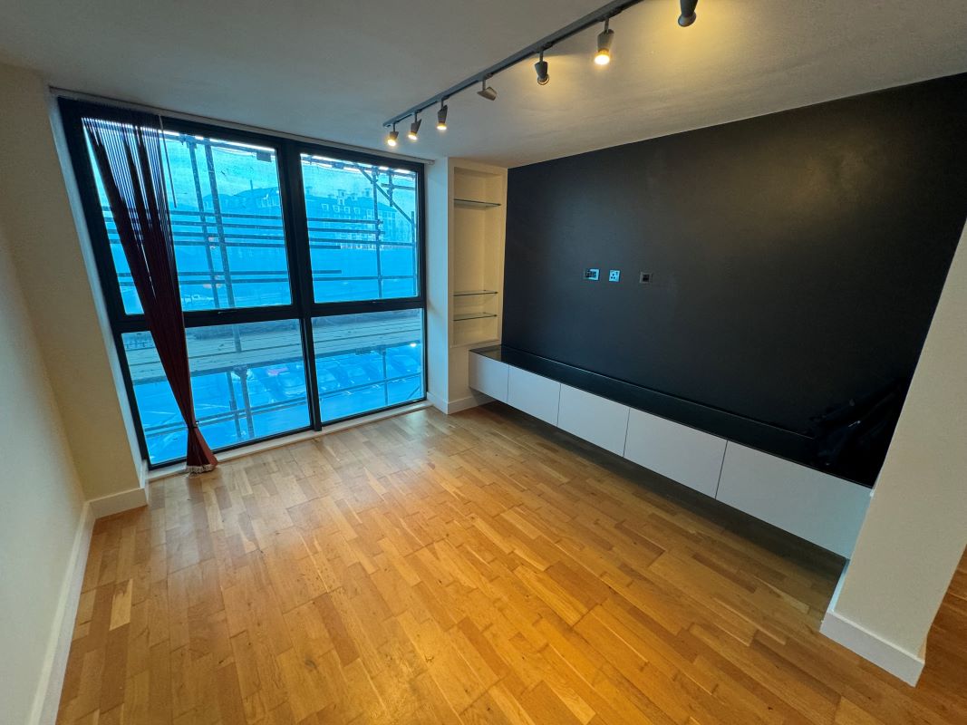 2 North Bank, Sheffield, South Yorkshire, S3 8JA - Online Auctions