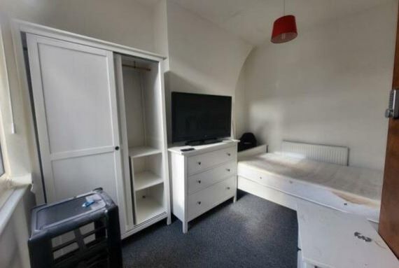 Liverpool, Merseyside, L4 4DW - Online Auctions