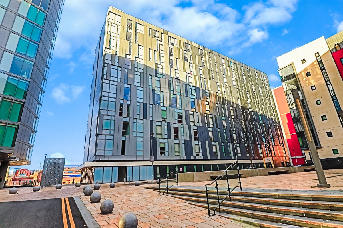 25 Plaza Boulevard, Liverpool, Merseyside, L8 5SR - Online Auctions