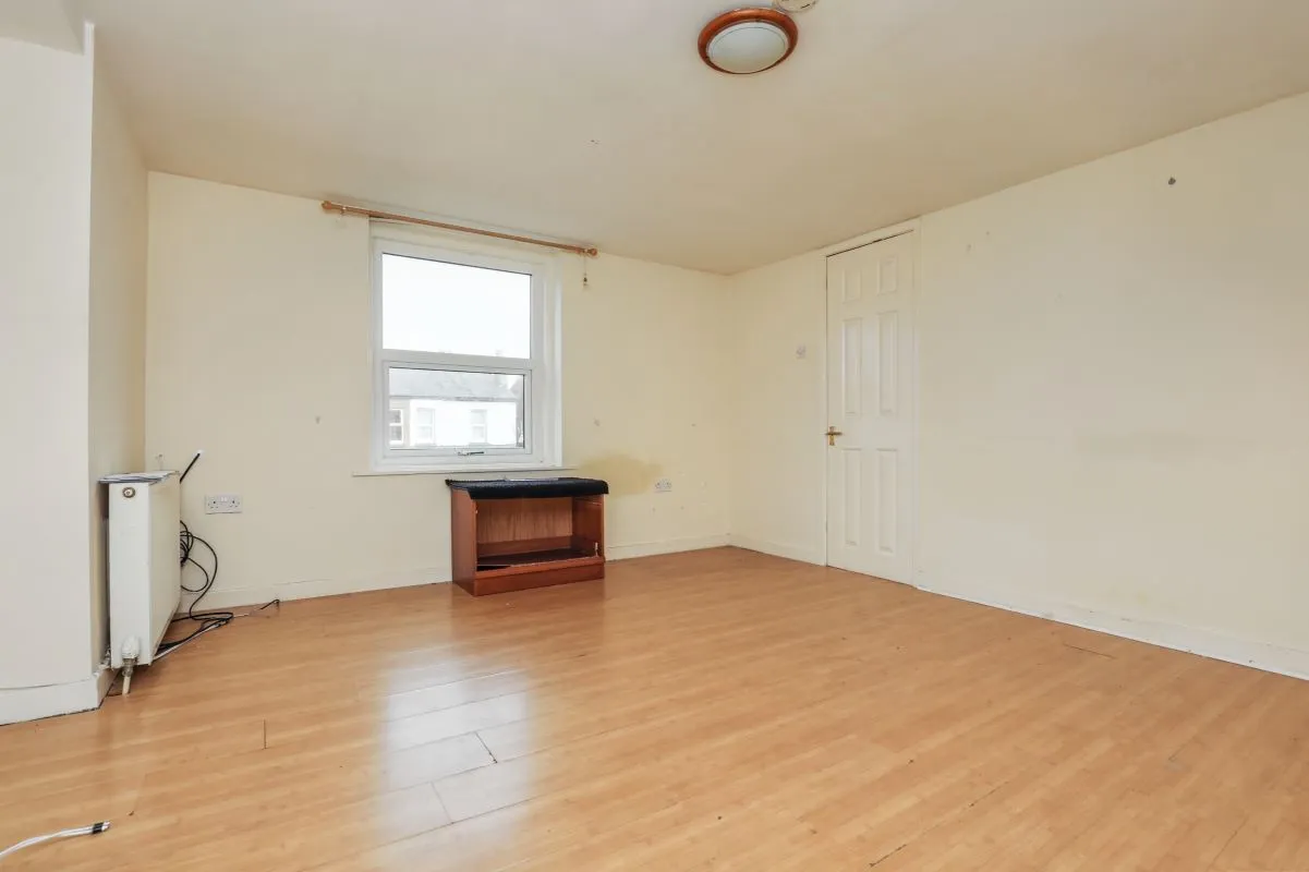6 Forest Road, Southport, Merseyside, PR8 6ST - Online Auctions