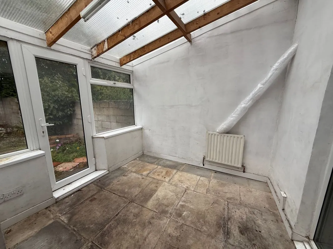 Holmewood, Chesterfield, Derbyshire, S42 5TP - Online Auctions