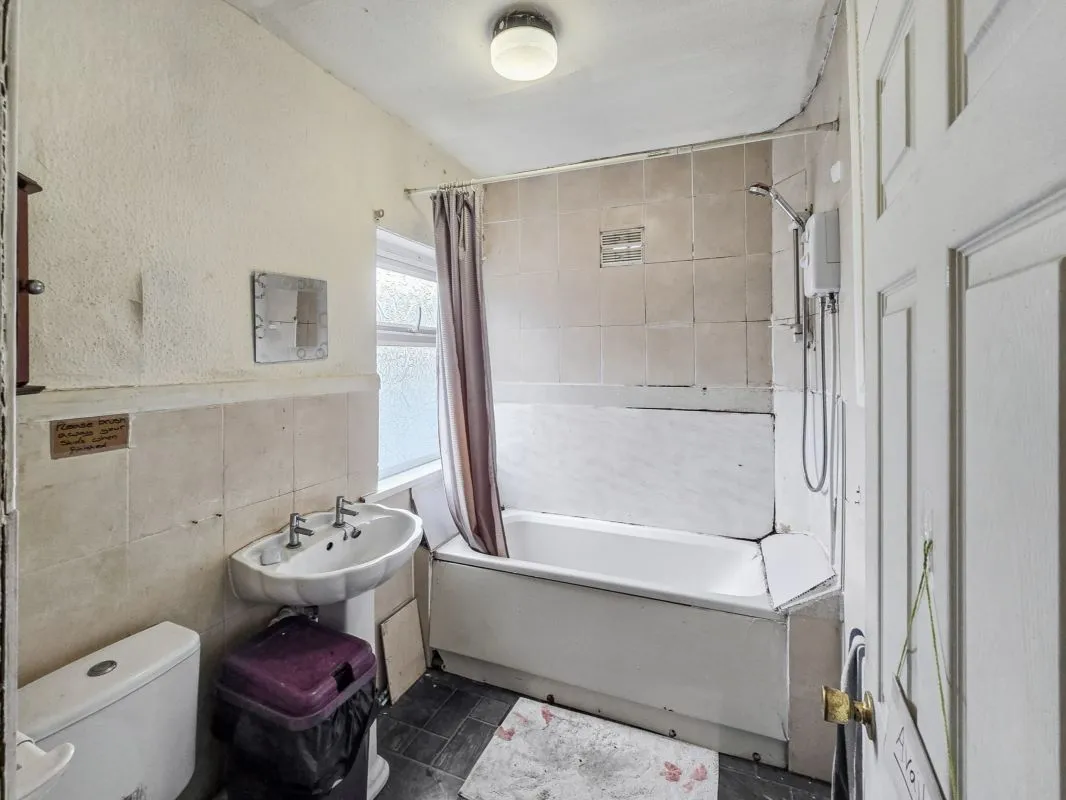 Sheffield, South Yorkshire, S6 1QA - Online Auctions