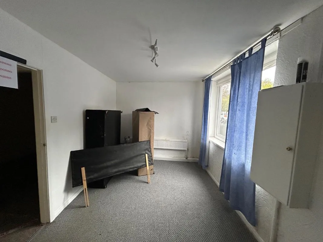 Cudworth, Barnsley, South Yorkshire, S72 8JZ - Online Auctions
