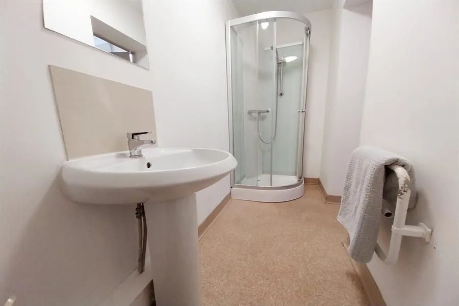 Alexandra House, Sheffield, South Yorkshire, S3 8LE - Online Auctions
