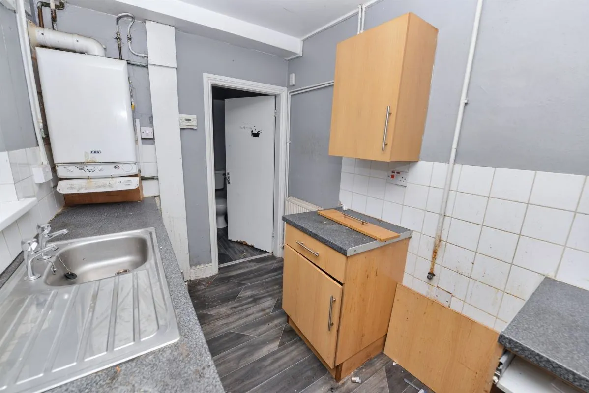 Birmingham, West Midlands, B8 3JX - Online Auctions