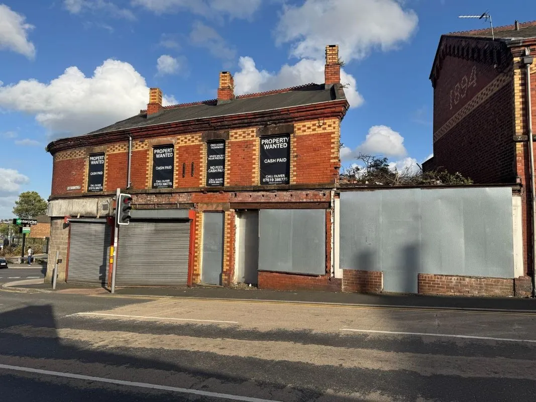 St. Helens, Merseyside, WA10 3UF - Online Auctions