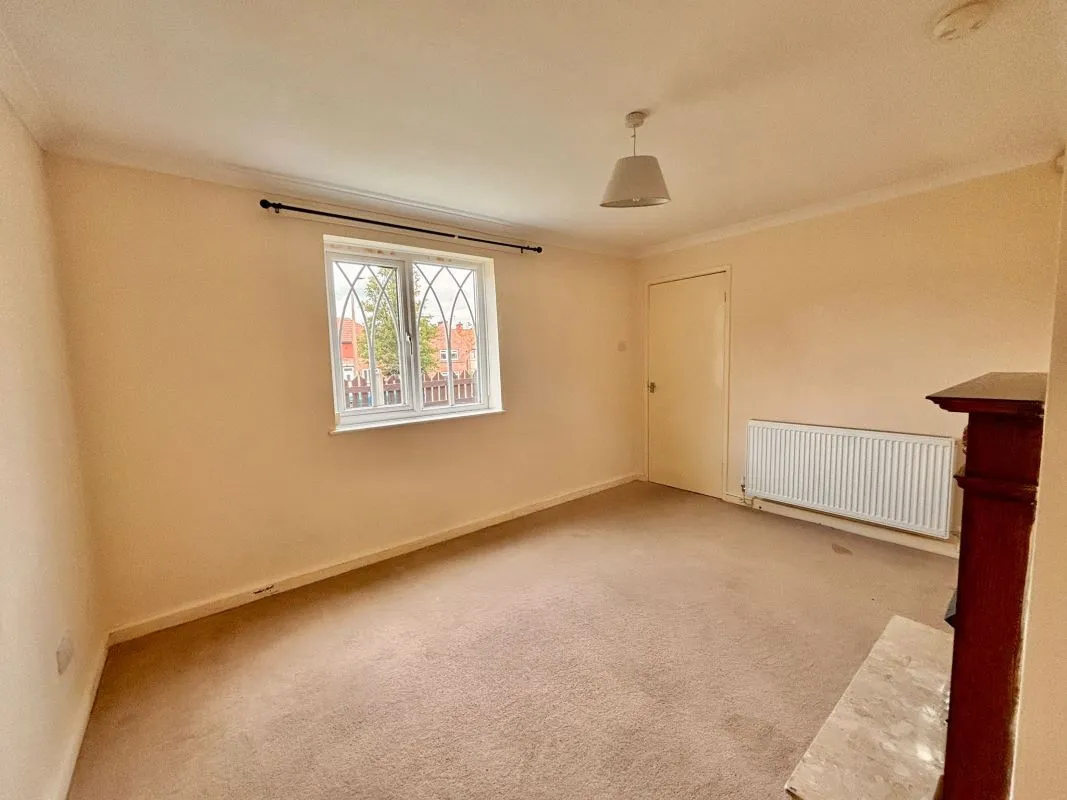 Edlington, Doncaster, South Yorkshire, DN12 1EJ - Online Auctions