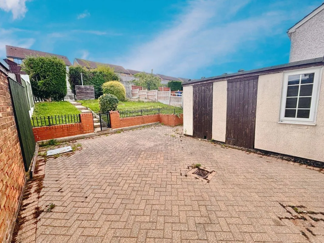 Edlington, Doncaster, South Yorkshire, DN12 1EJ - Online Auctions