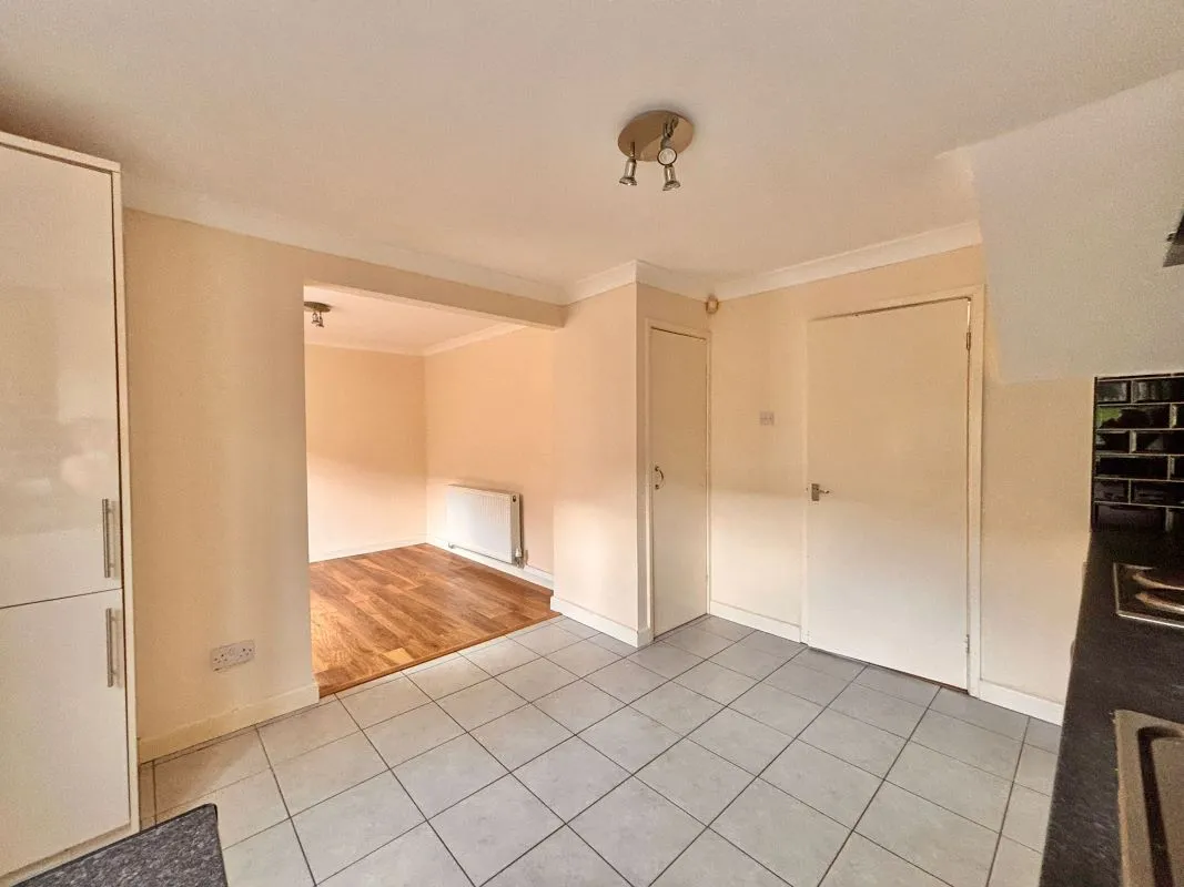 Edlington, Doncaster, South Yorkshire, DN12 1EJ - Online Auctions