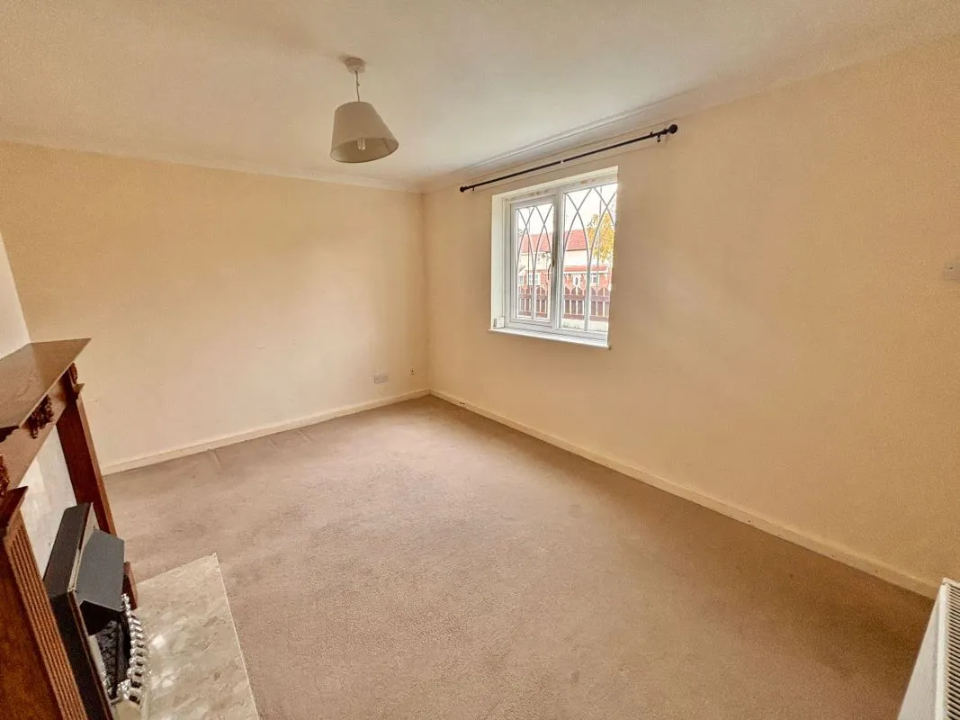 Edlington, Doncaster, South Yorkshire, DN12 1EJ - Online Auctions