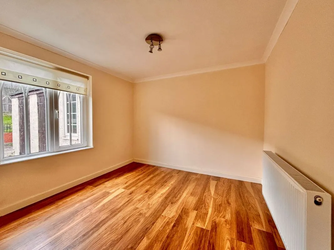 Edlington, Doncaster, South Yorkshire, DN12 1EJ - Online Auctions