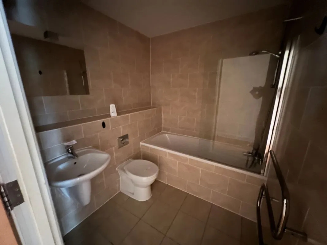 City View, Sheffield, South Yorkshire, S4 8AG - Online Auctions