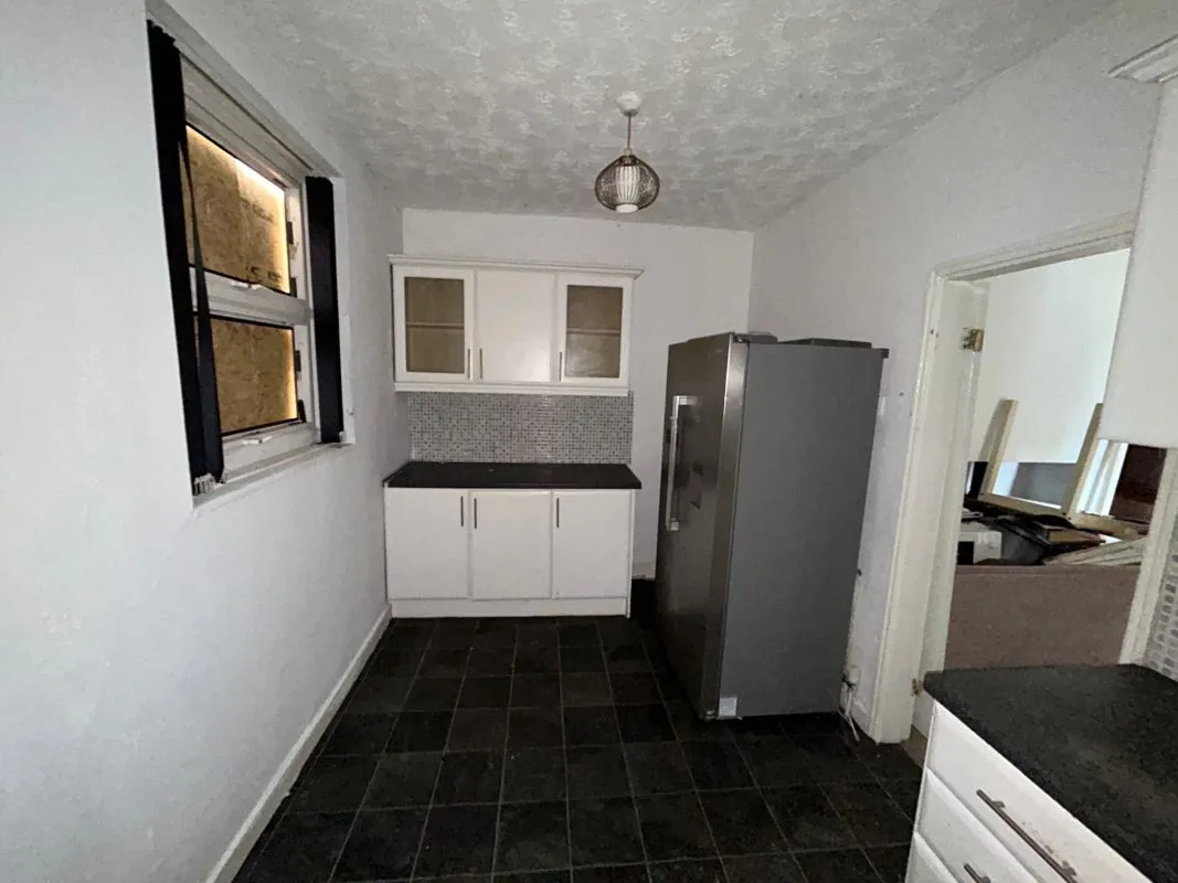 Sheffield, South Yorkshire, S6 1AZ - Online Auctions