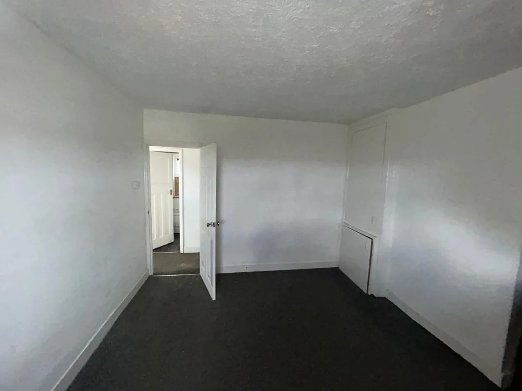 Sheffield, South Yorkshire, S6 1AZ - Online Auctions