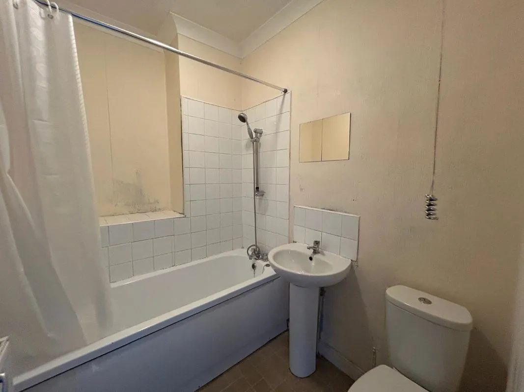 Barnsley, South Yorkshire, S71 1JH - Online Auctions