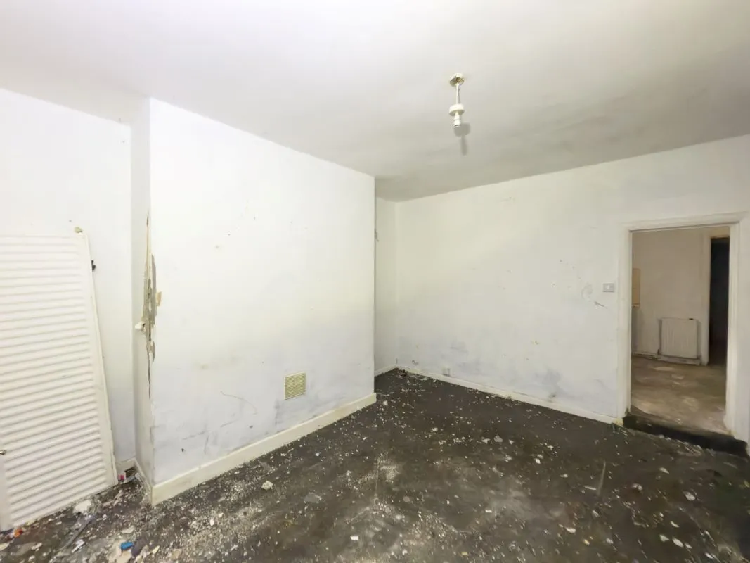 Peterlee, County Durham, SR8 3RZ - Online Auctions