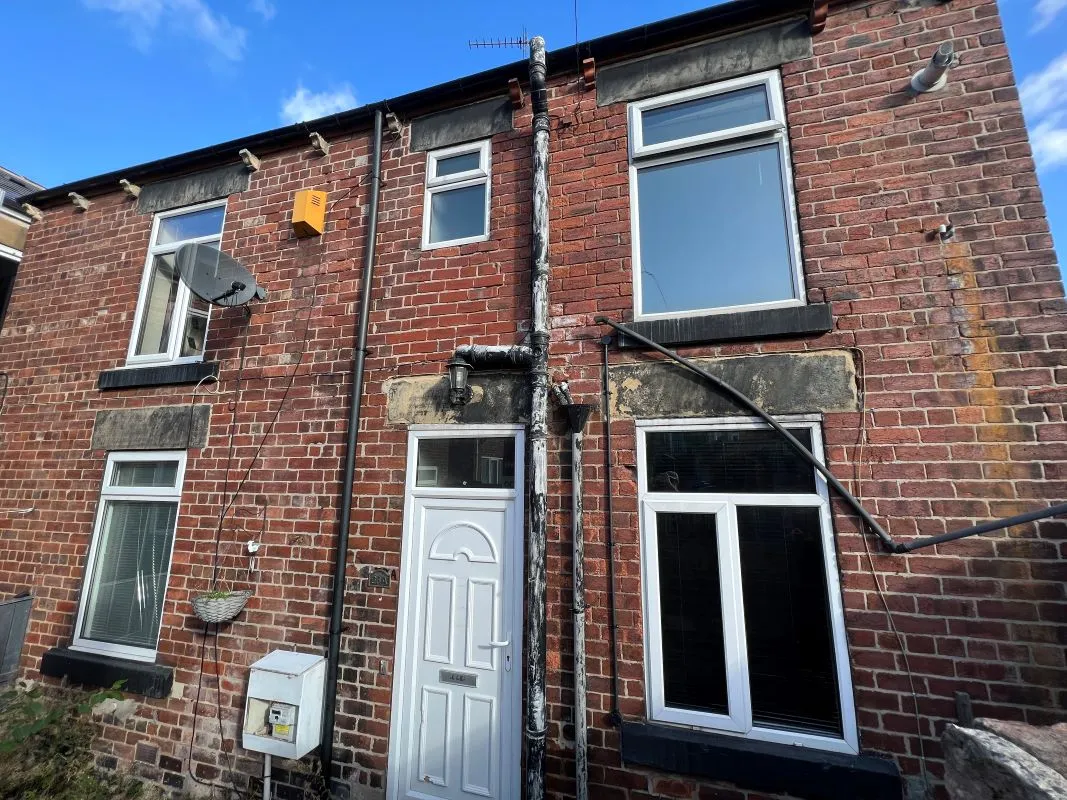 Wombwell, Barnsley, South Yorkshire, S73 8HJ - Online Auctions
