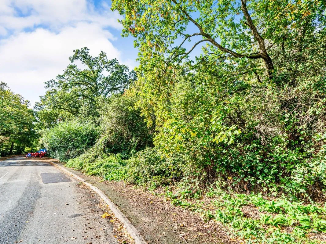 Old Portsmouth Road, Camberley, Surrey, GU15 1JJ - Online Auctions