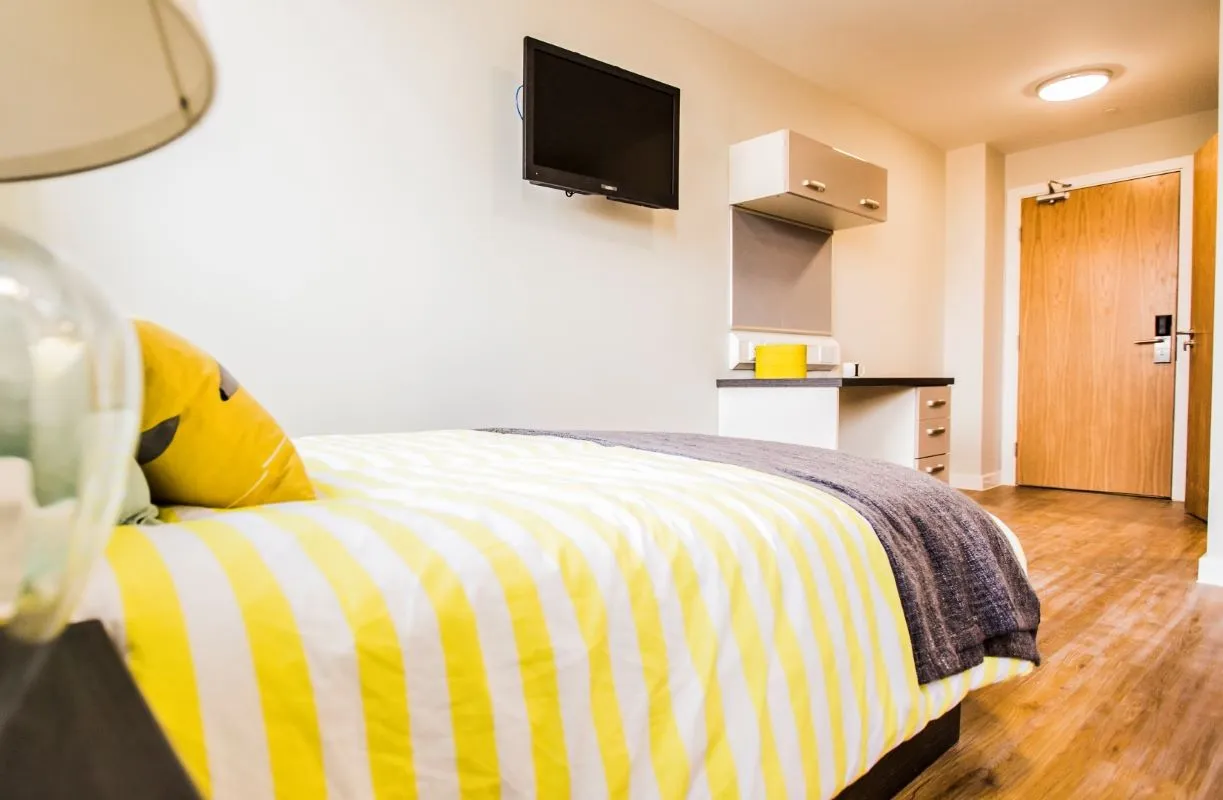 100 Queen Street, Sheffield, South Yorkshire, S1 2FA - Online Auctions