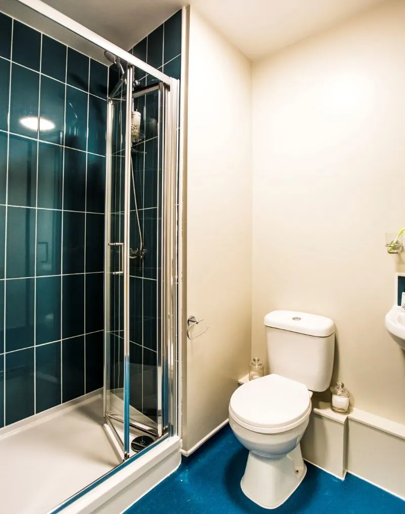 100 Queen Street, Sheffield, South Yorkshire, S1 2FA - Online Auctions