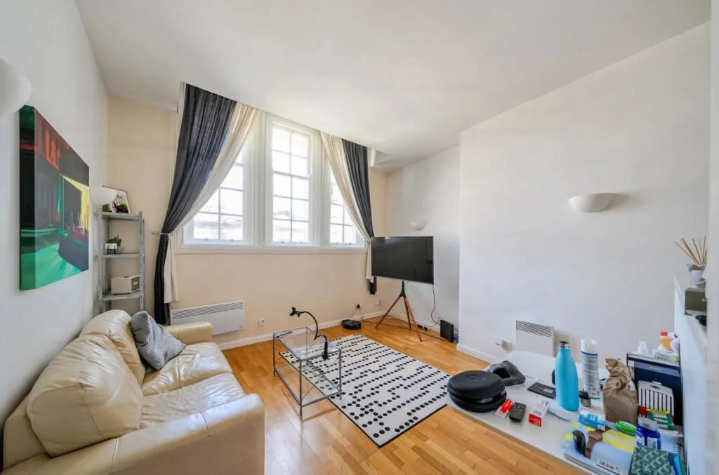 Lowgate, Hull, North Humberside, HU1 1AA - Online Auctions