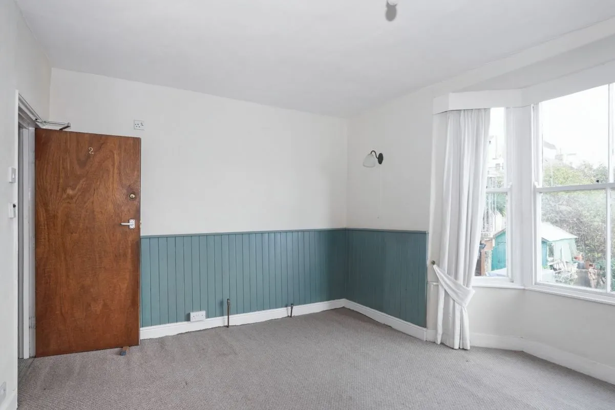 Scarborough, North Yorkshire, YO11 1NR - Online Auctions