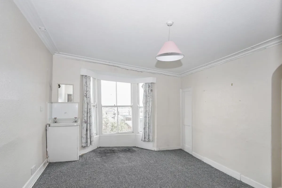 Scarborough, North Yorkshire, YO11 1NR - Online Auctions