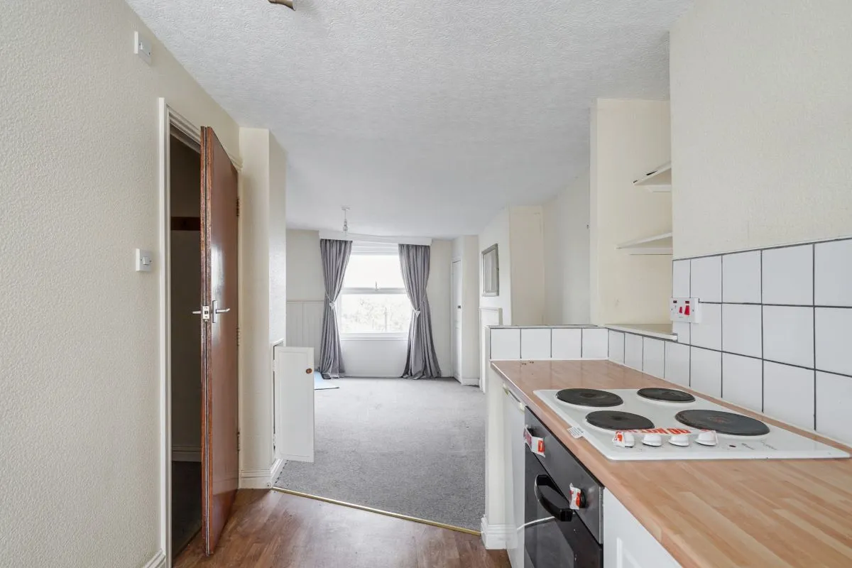 Scarborough, North Yorkshire, YO11 1NR - Online Auctions