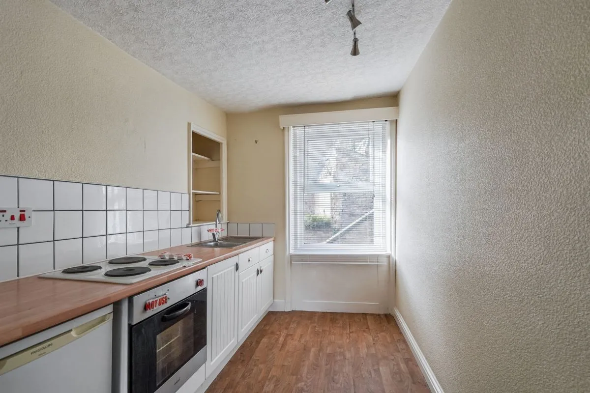 Scarborough, North Yorkshire, YO11 1NR - Online Auctions