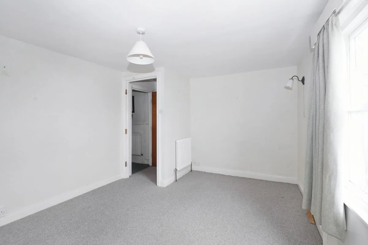 Scarborough, North Yorkshire, YO11 1NR - Online Auctions