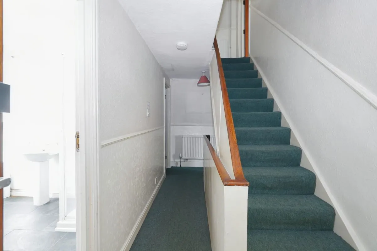 Scarborough, North Yorkshire, YO11 1NR - Online Auctions