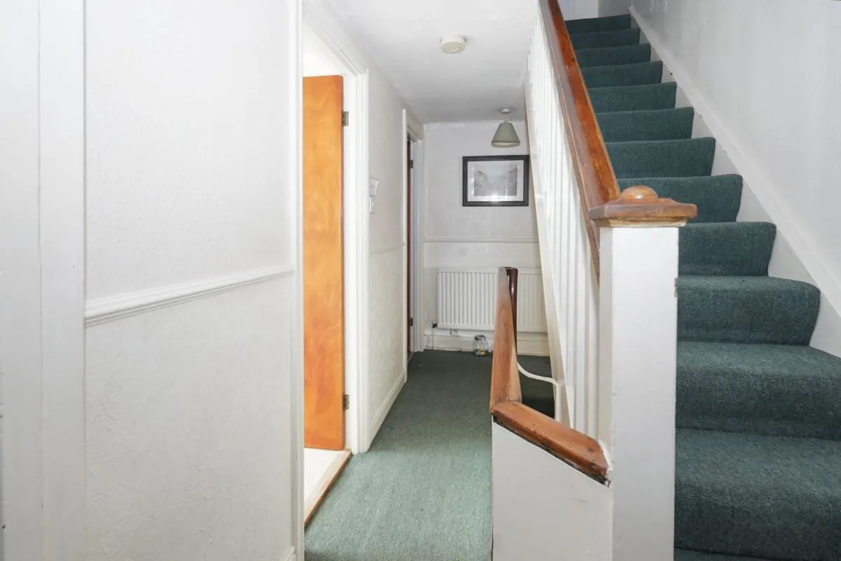 Scarborough, North Yorkshire, YO11 1NR - Online Auctions