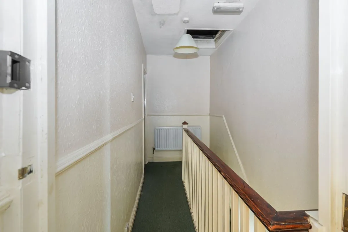 Scarborough, North Yorkshire, YO11 1NR - Online Auctions