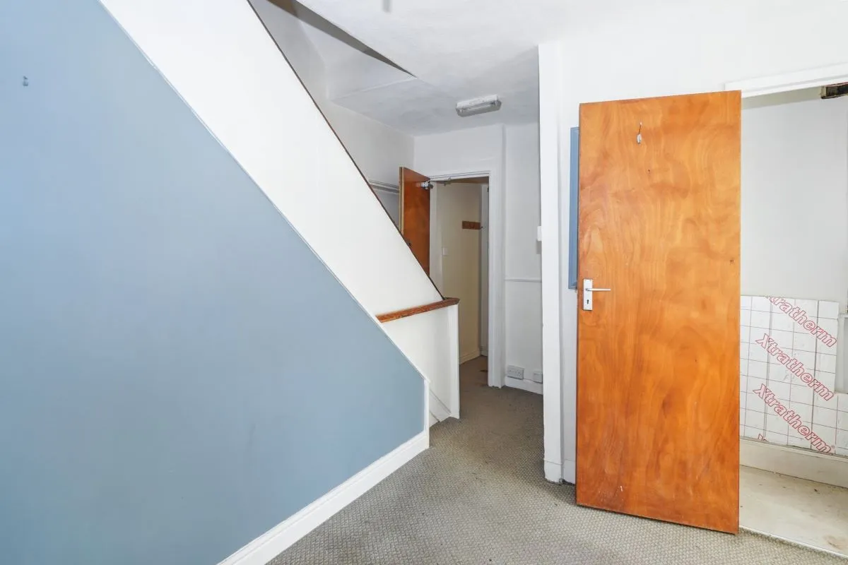 Scarborough, North Yorkshire, YO11 1NR - Online Auctions