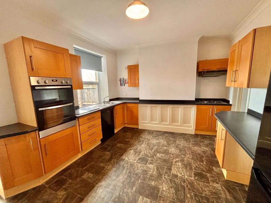 Great Houghton, Barnsley, South Yorkshire, S72 0AS - Online Auctions