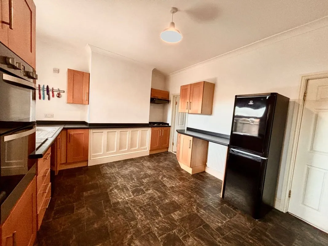 Great Houghton, Barnsley, South Yorkshire, S72 0AS - Online Auctions